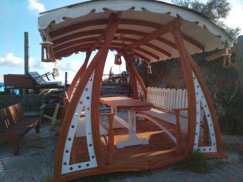 can ahşap ali Marangoz